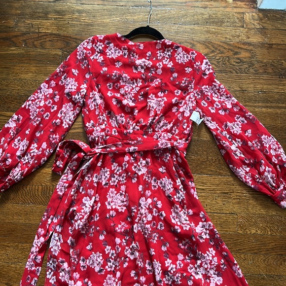 NWT Fame & Partners Evelyn floral wrap dress - Picture 10 of 13